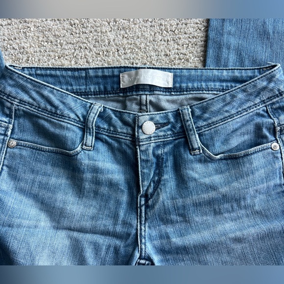 Levi’s Low-rise Bootcut Jeans for Women - Picture 4 of 7